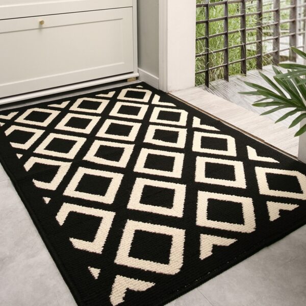 Plaid Carpet Winter-Ready Checkerboard Design for Outdoor and Indoor Use - Durable and Easy to Clean - Image 3